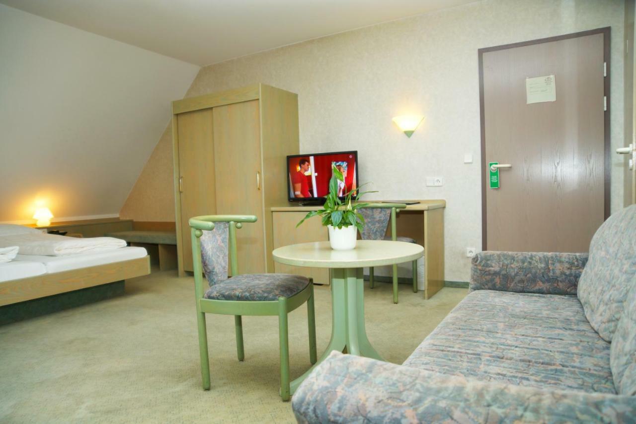 Hotel Krauthof Ludwigsburg Exterior photo